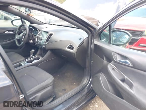 ✅ 2016 Chevrolet Cruze LT • VIN: 1G1BE5SM2G7327761 • Lot: 43091410. Listed on IAAI with 139,530 mi. Free auction sales archive from the USA and detailed vehicle history report at DreamBid. Image 5.