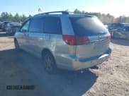 ✅ 2005 Toyota Sienna XLE • VIN: 5TDBA22C45S040708 • Lot: 43368938. Wystawiony na IAAI z przebiegiem 251 528 mil. Bezpłatny archiwum sprzedaży aukcyjnych z USA i szczegółowy raport historii pojazdu na DreamBid. Zdjęcie 3.