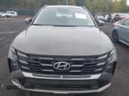 ✅ 2025 Hyundai Tucson SEL • VIN: 5NMJBCDE3SH460763 • Lot: 43285587. Wystawiony na IAAI z przebiegiem 13 251 mil. Bezpłatny archiwum sprzedaży aukcyjnych z USA i szczegółowy raport historii pojazdu na DreamBid. Zdjęcie 12.