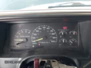 ✅ 1997 Chevrolet Silverado 1500 • VIN: 1GCEK19M6VE154721 • Lot: 43496424. Wystawiony na IAAI z przebiegiem 286 056 mil. Bezpłatny archiwum sprzedaży aukcyjnych z USA i szczegółowy raport historii pojazdu na DreamBid. Zdjęcie 7.