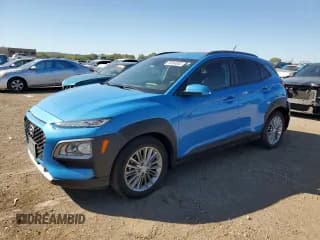 ✅ 2018 Hyundai Kona SEL • VIN: KM8K62AA9JU119407 • Лот: 70354053. Опубликован ранее на Copart с пробегом 31 900 миль. Бесплатный доступ к архиву аукционных продаж из США и подробный отчёт об истории автомобиля на DreamBid. Изображение 1.