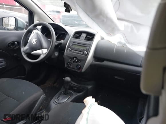 ✅ 2015 Nissan Note S • VIN: 3N1CE2CP6FL407774 • Lot: 41853136. Listed on IAAI with Not provided. Free auction sales archive from the USA and detailed vehicle history report at DreamBid. Image 5.