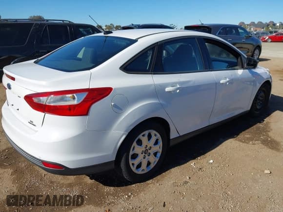 ✅ 2012 Ford Focus SE • VIN: 1FAHP3F26CL469708 • Lot: 43891753. Listed on IAAI with Not provided. Free auction sales archive from the USA and detailed vehicle history report at DreamBid. Image 4.