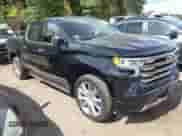 2022 Chevrolet Silverado 1500 High Country с VIN 3GCUDJED5NG534153, выставлен на аукционе IAAI как лот 43206236 с пробегом 32 075 миль миль и . История ставок и продаж доступна на DreamBid. Изображение 1.
