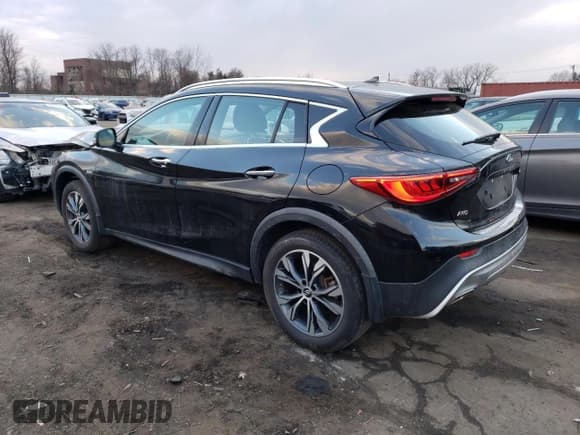 ✅ 2018 Infiniti QX30 Luxury • VIN: SJKCH5CR5JA004972 • Lot: 88330045. Listed on Copart with 48,978 mi. Free auction sales archive from the USA and detailed vehicle history report at DreamBid. Image 2.