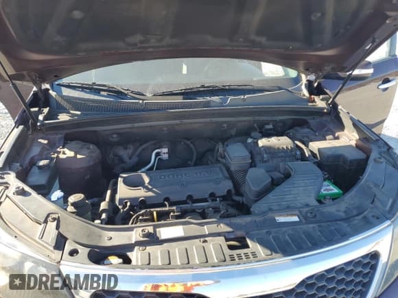 ✅ 2011 Kia Sorento LX • VIN: 5XYKT3A15BG147288 • Lot: 91697515. Wystawiony na Copart z przebiegiem 233 686 mil. Bezpłatny archiwum sprzedaży aukcyjnych z USA i szczegółowy raport historii pojazdu na DreamBid. Zdjęcie 12.