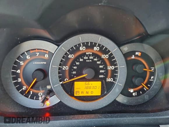 ✅ 2009 Toyota RAV4 • VIN: JTMZF33V49D005061 • Lot: 94300655. Wystawiony na Copart z przebiegiem 188 301 mil. Bezpłatny archiwum sprzedaży aukcyjnych z USA i szczegółowy raport historii pojazdu na DreamBid. Zdjęcie 9.