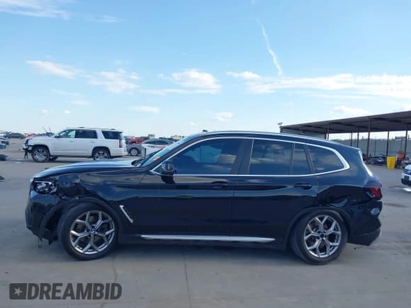 ✅ 2024 BMW X3 sDrive30i • VIN: 5UX43DP06R9T48723 • Lot: 43398810. Wystawiony na IAAI z przebiegiem 24 660 mil. Bezpłatny archiwum sprzedaży aukcyjnych z USA i szczegółowy raport historii pojazdu na DreamBid. Zdjęcie 14.