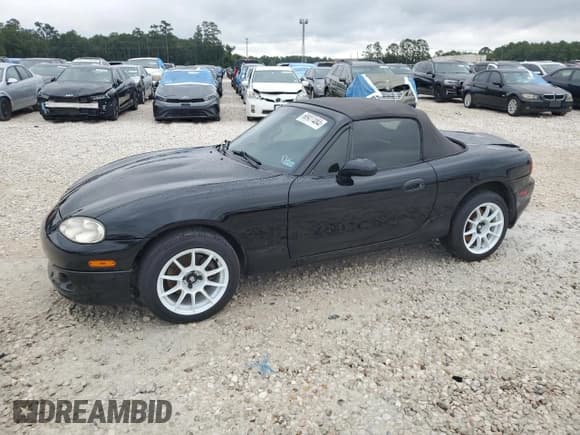 ✅ 2002 Mazda MX-5 Miata Cloth • VIN: JM1NB353X20221368 • Lot: 68927484. Wystawiony na Copart z przebiegiem 127 242 mil. Bezpłatny archiwum sprzedaży aukcyjnych z USA i szczegółowy raport historii pojazdu na DreamBid. Zdjęcie 1.