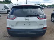 ✅ 2020 Jeep Cherokee Latitude Plus • VIN: 1C4PJMLB9LD539679 • Lot: 42760240. Wystawiony na IAAI z przebiegiem 75 077 mil. Bezpłatny archiwum sprzedaży aukcyjnych z USA i szczegółowy raport historii pojazdu na DreamBid. Zdjęcie 16.