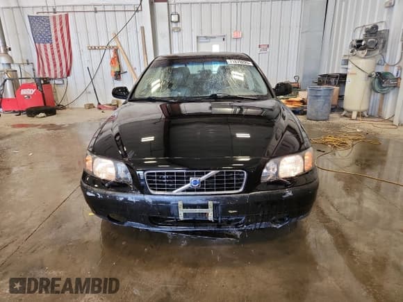 ✅ 2002 Volvo S60 • VIN: YV1RS61R522158630 • Лот: 71879225. Опубликован ранее на Copart с пробегом 142 878 миль. Бесплатный доступ к архиву аукционных продаж из США и подробный отчёт об истории автомобиля на DreamBid. Изображение 5.