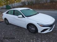 ✅ 2024 Hyundai Elantra SE • VIN: KMHLL4DGXRU761770 • Лот: 43408972. Опубликован ранее на IAAI с пробегом 28 538 миль. Бесплатный доступ к архиву аукционных продаж из США и подробный отчёт об истории автомобиля на DreamBid. Изображение 1.