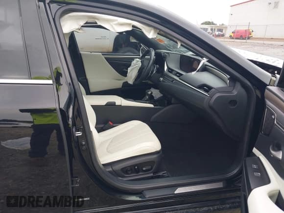 ✅ 2021 Lexus ES 350 F Sport • VIN: 58AHZ1B16MU103043 • Lot: 43319717. Wystawiony na IAAI z przebiegiem 44 406 mil. Bezpłatny archiwum sprzedaży aukcyjnych z USA i szczegółowy raport historii pojazdu na DreamBid. Zdjęcie 5.