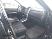 ✅ 2008 Suzuki Grand Vitara • VIN: JS3TE941284102332 • Lot: 41658081. Wystawiony na IAAI z przebiegiem 59 139 mil. Bezpłatny archiwum sprzedaży aukcyjnych z USA i szczegółowy raport historii pojazdu na DreamBid. Zdjęcie 5.