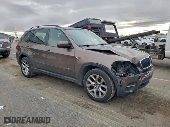 ✅ 2011 BMW X5 35i • VIN: 5UXZV4C54BL409819 • Lot: 96222655. Wystawiony na Copart z przebiegiem 171 885 mil. Bezpłatny archiwum sprzedaży aukcyjnych z USA i szczegółowy raport historii pojazdu na DreamBid. Zdjęcie 4.