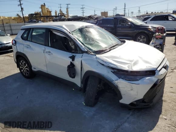 ✅ 2024 Toyota Corolla Cross Hybrid XSE • VIN: 7MUFBABGXRV047671 • Lot: 82242655. Wystawiony na Copart z przebiegiem 9 902 mil. Bezpłatny archiwum sprzedaży aukcyjnych z USA i szczegółowy raport historii pojazdu na DreamBid. Zdjęcie 4.