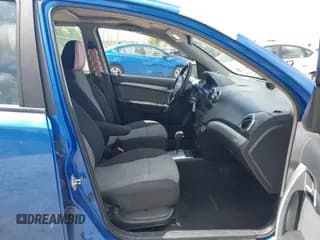 ✅ 2009 Chevrolet Aveo 2LT • VIN: KL1TG66E59B379830 • Lot: 42620202. Wystawiony na IAAI z przebiegiem 127 580 mil. Bezpłatny archiwum sprzedaży aukcyjnych z USA i szczegółowy raport historii pojazdu na DreamBid. Zdjęcie 5.