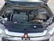 2016 Mitsubishi Outlander SE с VIN JA4AD3A36GZ002032, выставлен на аукционе Copart как лот 91236335 с пробегом 218 709 миль миль и Чистый • Clean title. История ставок и продаж доступна на DreamBid. Изображение 12.