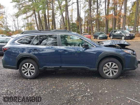 ✅ 2025 Subaru Outback Premium • VIN: 4S4BTADC8S3283027 • Lot: 43651624. Wystawiony na IAAI z przebiegiem 914 mil. Bezpłatny archiwum sprzedaży aukcyjnych z USA i szczegółowy raport historii pojazdu na DreamBid. Zdjęcie 13.