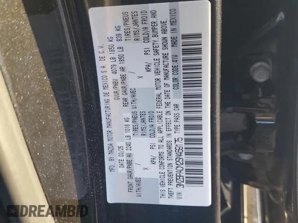 ✅ 2025 Mazda 3 S Preferred • VIN: 3MZBPACM2SM469175 • Лот: 82246265. Опубликован ранее на Copart с пробегом 7 065 миль. Бесплатный доступ к архиву аукционных продаж из США и подробный отчёт об истории автомобиля на DreamBid. Изображение 12.