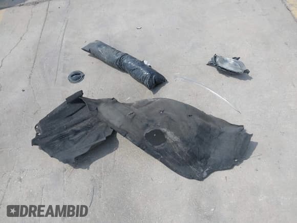 ✅ 2015 Jeep Grand Cherokee Laredo • VIN: 1C4RJEAG7FC104893 • Lot: 43009030. Listed on IAAI with 128,500 mi. Free auction sales archive from the USA and detailed vehicle history report at DreamBid. Image 12.