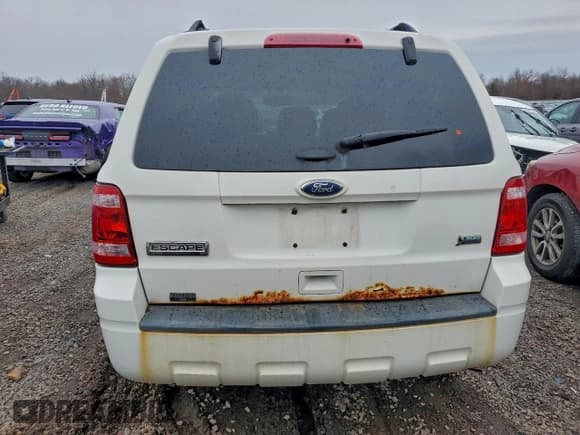 ✅ 2012 Ford Escape XLT • VIN: 1FMCU0DG0CKC58175 • Lot: 94524715. Wystawiony na Copart z przebiegiem 248 616 mil. Bezpłatny archiwum sprzedaży aukcyjnych z USA i szczegółowy raport historii pojazdu na DreamBid. Zdjęcie 6.