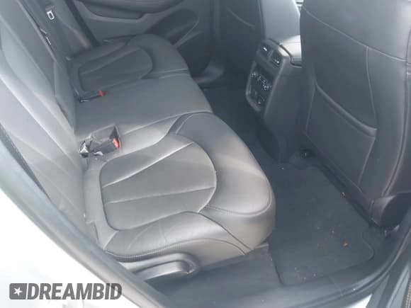 ✅ 2018 Buick Envision Essence • VIN: LRBFX1SA4JD027552 • Lot: 43304945. Wystawiony na IAAI z przebiegiem 147 409 mil. Bezpłatny archiwum sprzedaży aukcyjnych z USA i szczegółowy raport historii pojazdu na DreamBid. Zdjęcie 8.