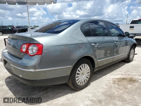✅ 2006 Volkswagen Passat Value Edition • VIN: WVWAK73C26P215411 • Lot: 57659733. Wystawiony na Copart z przebiegiem 138 371 mil. Bezpłatny archiwum sprzedaży aukcyjnych z USA i szczegółowy raport historii pojazdu na DreamBid. Zdjęcie 3.