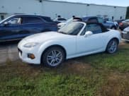 ✅ 2015 Mazda MX-5 Miata Sport • VIN: JM1NC2JF9F0238806 • Lot: 73948724. Wystawiony na Copart z przebiegiem 47 124 mil. Bezpłatny archiwum sprzedaży aukcyjnych z USA i szczegółowy raport historii pojazdu na DreamBid. Zdjęcie 1.