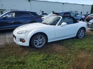 ✅ 2015 Mazda MX-5 Miata Sport • VIN: JM1NC2JF9F0238806 • Lot: 73948724. Wystawiony na Copart z przebiegiem 47 124 mil. Bezpłatny archiwum sprzedaży aukcyjnych z USA i szczegółowy raport historii pojazdu na DreamBid. Zdjęcie 1.