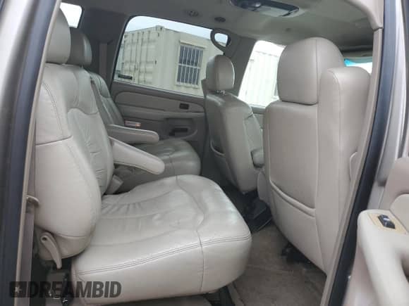 2002 Chevrolet Suburban LT с VIN 1GNEC16Z12J191425, выставлен на аукционе Copart как лот 80360274 с пробегом 267 774 миль миль и Чистый • Clean title. История ставок и продаж доступна на DreamBid. Изображение 11.