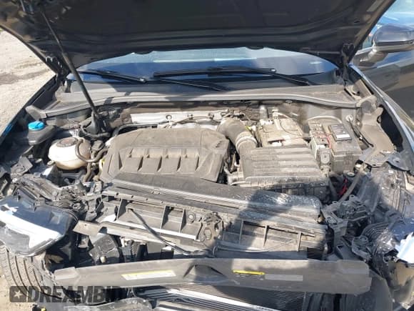 ✅ 2020 Audi Q3 Premium • VIN: WA1AECF38L1114264 • Lot: 43194035. Wystawiony na IAAI z przebiegiem 40 218 mil. Bezpłatny archiwum sprzedaży aukcyjnych z USA i szczegółowy raport historii pojazdu na DreamBid. Zdjęcie 10.