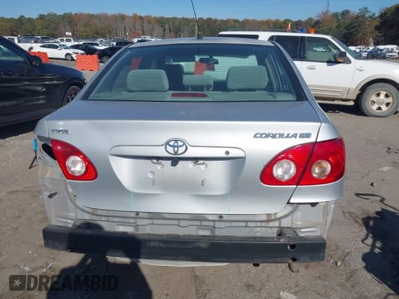 ✅ 2005 Toyota Corolla CE • VIN: 1NXBR32EX5Z414018 • Lot: 43706759. Listed on IAAI with 226,556 mi. Free auction sales archive from the USA and detailed vehicle history report at DreamBid. Image 17.