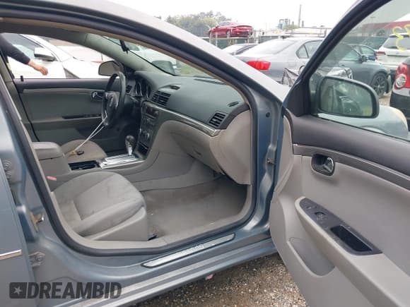 ✅ 2008 Saturn Aura XE • VIN: 1G8ZS57N18F124460 • Lot: 43300473. Listed on IAAI with 116,799 mi. Free auction sales archive from the USA and detailed vehicle history report at DreamBid. Image 5.