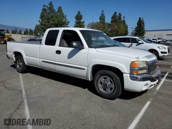 ✅ 2003 GMC Sierra 1500 • VIN: 1GTEC19T93E365042 • Лот: 85345005. Опубликован ранее на Copart с пробегом 200 878 миль. Бесплатный доступ к архиву аукционных продаж из США и подробный отчёт об истории автомобиля на DreamBid. Изображение 4.