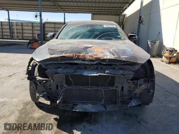 ✅ 2015 Hyundai Genesis 3.8L • VIN: KMHGN4JE1FU027576 • Lot: 44337735. Wystawiony na Copart z przebiegiem 82 568 mil. Bezpłatny archiwum sprzedaży aukcyjnych z USA i szczegółowy raport historii pojazdu na DreamBid. Zdjęcie 5.