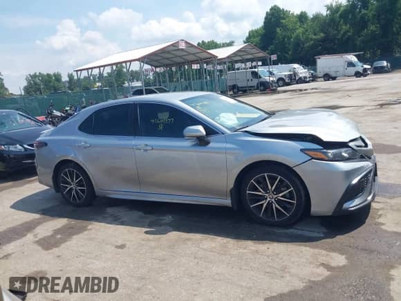 2023 Toyota Camry SE с VIN 4T1G11BK1PU098308, выставлен на аукционе IAAI как лот 42647397 с пробегом 78 799 миль миль и . История ставок и продаж доступна на DreamBid. Изображение 13.