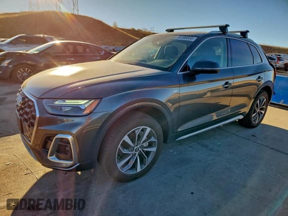 ✅ 2023 Audi Q5 S line Premium Plus • VIN: WA1EAAFY6P2040453 • Lot: 94108555. Wystawiony na Copart z przebiegiem 21 115 mil. Bezpłatny archiwum sprzedaży aukcyjnych z USA i szczegółowy raport historii pojazdu na DreamBid. Zdjęcie 1.