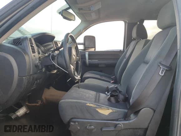 ✅ 2009 Chevrolet Silverado 2500HD LT • VIN: 1GCHK596X9E100768 • Лот: 85802894. Опубликован ранее на Copart с пробегом 240 763 миль. Бесплатный доступ к архиву аукционных продаж из США и подробный отчёт об истории автомобиля на DreamBid. Изображение 7.