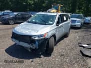 ✅ 2021 Chevrolet Traverse RS • VIN: 1GNEVJKW5MJ166410 • Lot: 42578250. Wystawiony na IAAI z przebiegiem 61 088 mil. Bezpłatny archiwum sprzedaży aukcyjnych z USA i szczegółowy raport historii pojazdu na DreamBid. Zdjęcie 17.