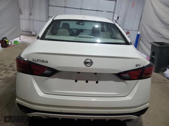 ✅ 2020 Nissan Altima SV • VIN: 1N4BL4DV5LC134606 • Lot: 71399555. Listed on Copart with 27,867 mi. Free auction sales archive from the USA and detailed vehicle history report at DreamBid. Image 6.