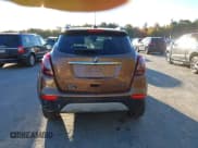 ✅ 2017 Buick Encore Preferred • VIN: KL4CJESB4HB182317 • Lot: 43406089. Wystawiony na IAAI z przebiegiem 90 047 mil. Bezpłatny archiwum sprzedaży aukcyjnych z USA i szczegółowy raport historii pojazdu na DreamBid. Zdjęcie 16.