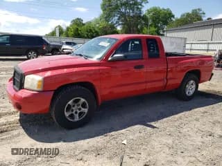 ✅ 2006 Dodge Dakota SLT • VIN: 1D7HW42N56S704277 • Lot: 55335835. Wystawiony na Copart z przebiegiem 192 724 mil. Bezpłatny archiwum sprzedaży aukcyjnych z USA i szczegółowy raport historii pojazdu na DreamBid. Zdjęcie 1.