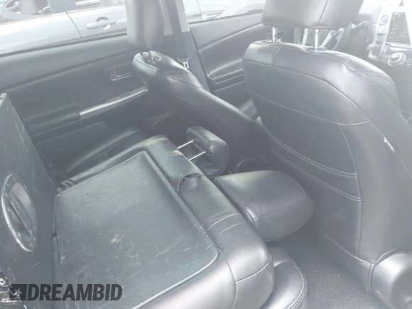 ✅ 2015 Toyota Prius Two • VIN: JTDZN3EU8FJ036043 • Lot: 42176629. Listed on IAAI with 154,939 mi. Free auction sales archive from the USA and detailed vehicle history report at DreamBid. Image 8.