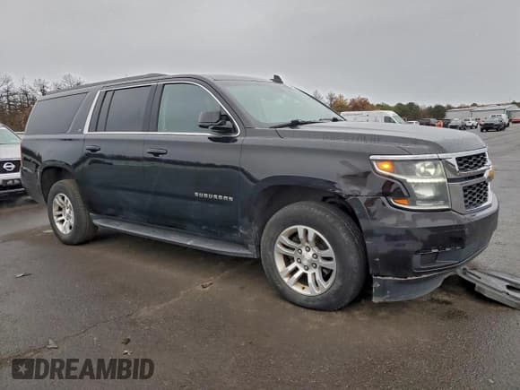 ✅ 2019 Chevrolet Suburban LT • VIN: 1GNSKHKC8KR158603 • Лот: 94452685. Опубликован ранее на Copart с пробегом 205 538 миль. Бесплатный доступ к архиву аукционных продаж из США и подробный отчёт об истории автомобиля на DreamBid. Изображение 4.