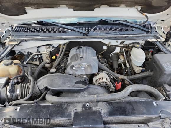 2004 Chevrolet Silverado 2500HD LS с VIN 1GCHK29U24E395189, выставлен на аукционе Copart как лот 85279365 с пробегом 220 485 миль миль и Списание • Salvage title. История ставок и продаж доступна на DreamBid. Изображение 11.