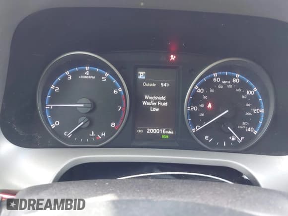 ✅ 2018 Toyota RAV4 XLE • VIN: 2T3WFREV7JW433779 • Lot: 43486563. Wystawiony na IAAI z przebiegiem 200 016 mil. Bezpłatny archiwum sprzedaży aukcyjnych z USA i szczegółowy raport historii pojazdu na DreamBid. Zdjęcie 7.