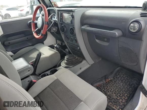 ✅ 2010 Jeep Wrangler Mountain • VIN: 1J4AA2D17AL145255 • Лот: 50129645. Опубликован ранее на Copart с пробегом 82 003 миль. Бесплатный доступ к архиву аукционных продаж из США и подробный отчёт об истории автомобиля на DreamBid. Изображение 8.