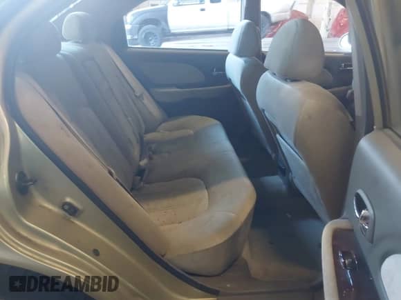 2004 Hyundai Sonata GLS z VIN KMHWF35H44A984631, wystawiony jako IAAI lot #41558922 z przebiegiem 262 898 mil mil oraz . Historia ofert i sprzedaży dostępna na DreamBid. Obrazek 8.