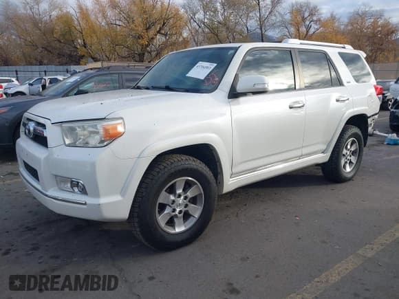 ✅ 2010 Toyota 4Runner SR5 • VIN: JTEBU5JR2A5007880 • Lot: 43704583. Listed on IAAI with 233,256 mi. Free auction sales archive from the USA and detailed vehicle history report at DreamBid. Image 2.